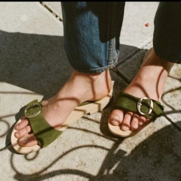 Dôen Mercata Sandals in Olive - Picture 2 of 5